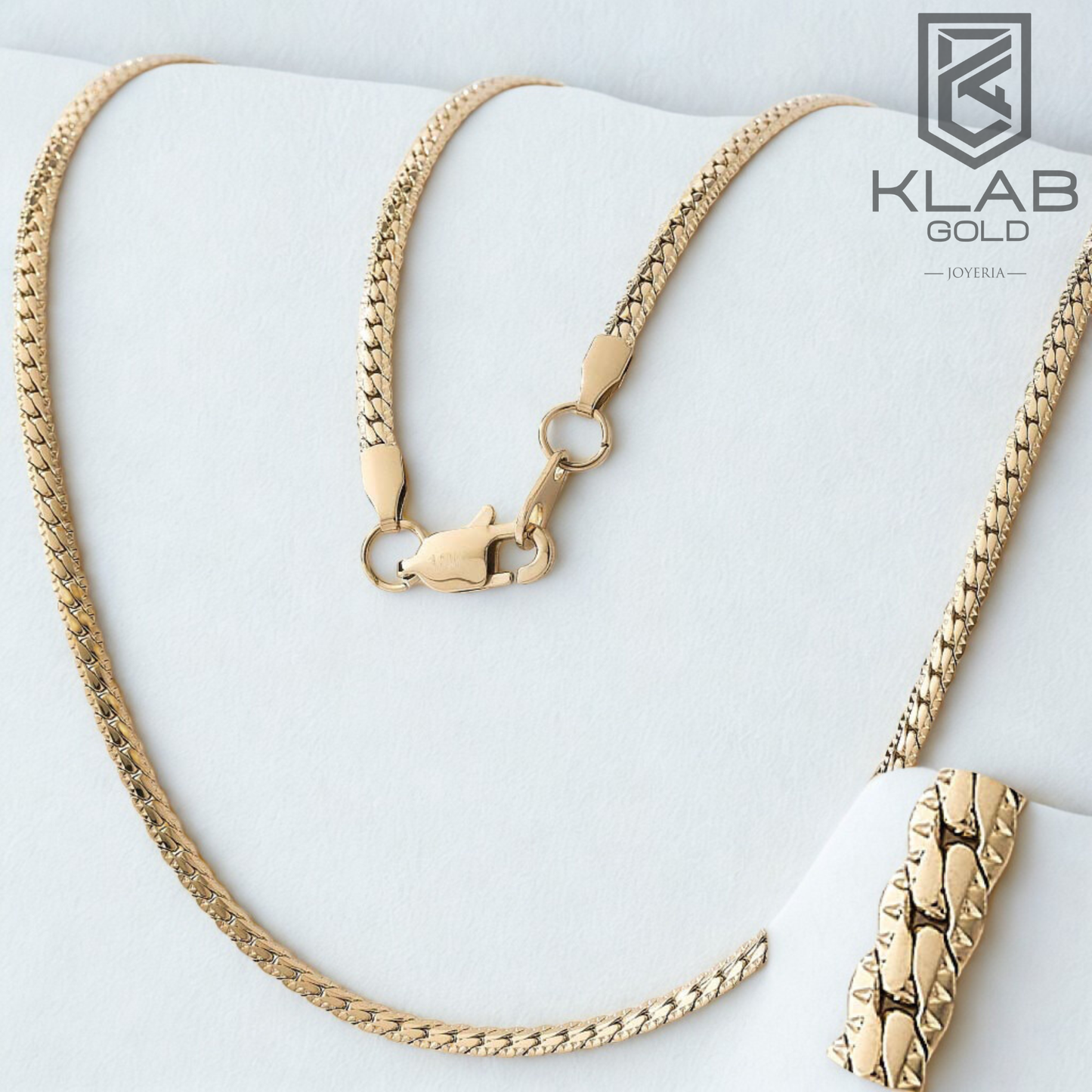 Cadena Grabada Mujer